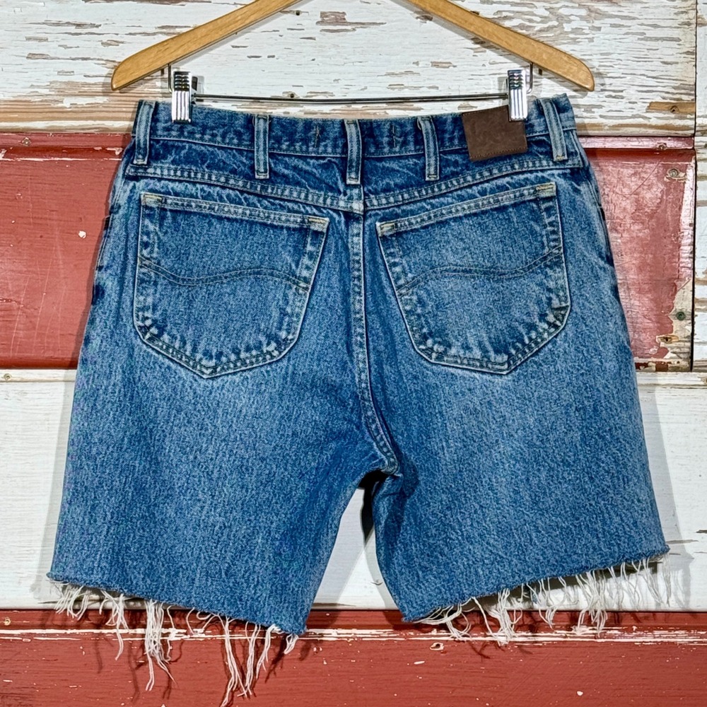 Lee Denim Jean Shorts‎ Frayed Hem High Waist Mom Shorts Blue Size 33